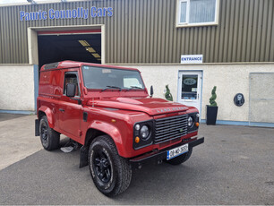 LAND ROVER DEFENDER