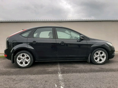 2010 - Ford Focus Manual