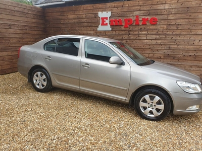 2011 - Skoda Octavia Manual