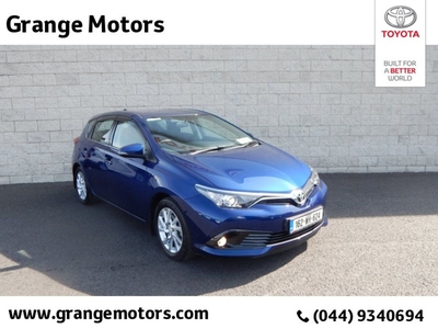 2016 - Toyota Auris Manual