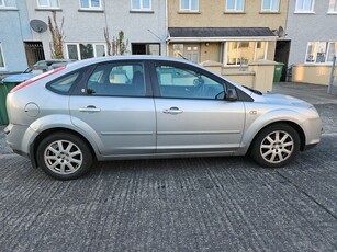 2005 - Ford Focus Manual