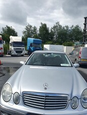 2006 - Mercedes-Benz E-Class ---