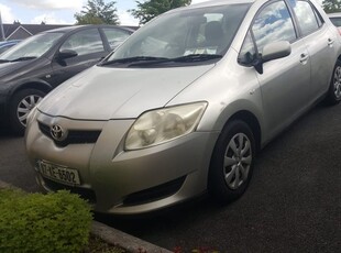 2007 - Toyota Auris Manual