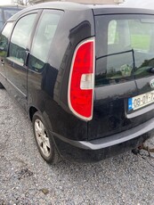 2008 - Skoda Roomster ---