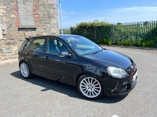 2008 - Volkswagen Polo ---