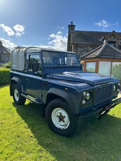 2009 - Land Rover Defender Manual