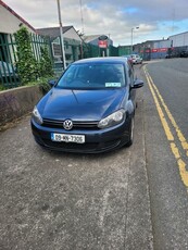 2009 - Volkswagen Golf ---