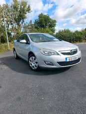 2010 - Opel Astra Manual