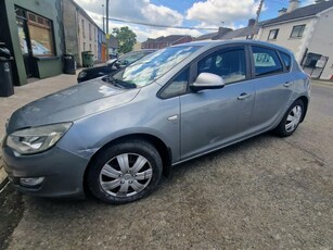 2010 - Opel Astra Manual