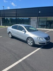 2010 - Volkswagen Passat Manual