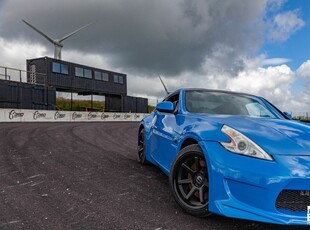 2011 - Nissan 370Z Manual