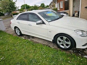 2012 - Mercedes-Benz E-Class Manual