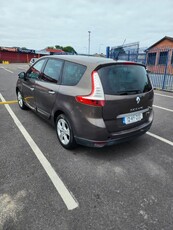 2012 - Renault Grand Scenic Manual