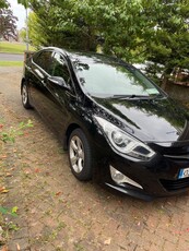 2013 - Hyundai i40 Manual