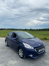 2013 - Peugeot 208 Manual