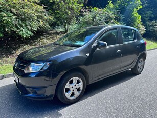 2014 - Dacia Sandero Manual