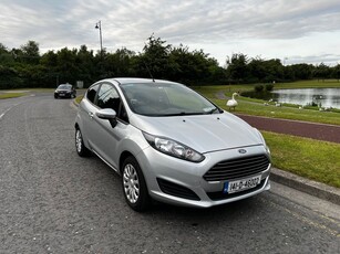 2014 - Ford Fiesta Manual