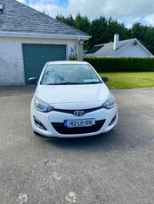 2014 - Hyundai i20 Manual