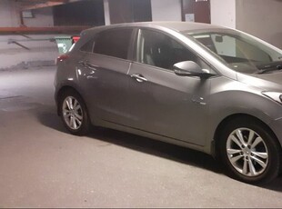 2014 - Hyundai i30 Manual