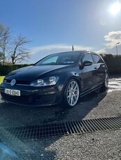 2014 - Volkswagen Golf Manual