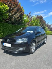 2014 - Volkswagen Polo Automatic