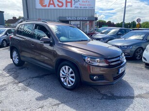 2014 - Volkswagen Tiguan Manual