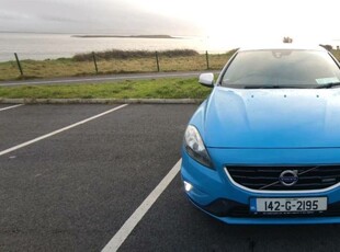 2014 - Volvo V40 Manual