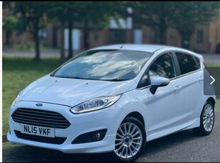 2015 - Ford Fiesta Manual