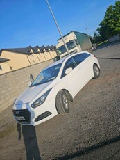 2015 - Hyundai i40 Manual