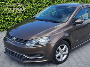 2015 - Volkswagen Polo Automatic