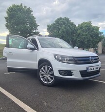 2015 - Volkswagen Tiguan Manual