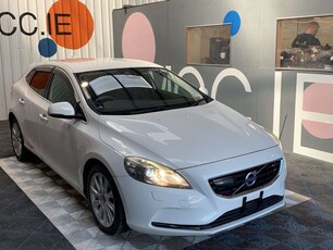 2015 - Volvo V40 Automatic