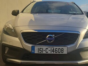 2015 - Volvo V40 Manual