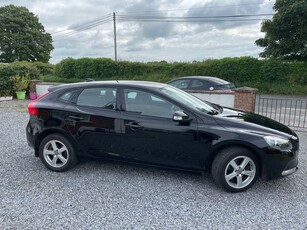 2015 - Volvo V40 Manual