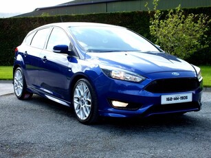 2016 - Ford Focus Manual