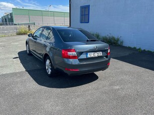 2016 - Skoda Octavia Manual