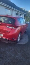 2016 - Toyota Auris Manual