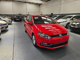 2017 - Volkswagen Polo Automatic