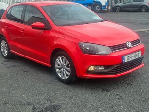 2017 - Volkswagen Polo Manual