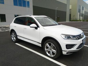 2017 - Volkswagen Touareg Automatic