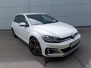 2018 - Volkswagen Golf Manual