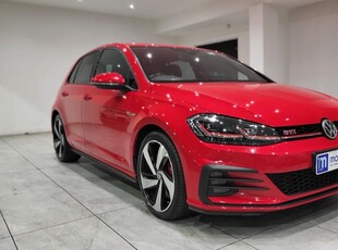 2019 - Volkswagen Golf Manual