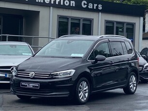 2019 - Volkswagen Touran Automatic