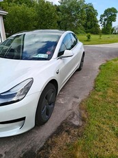 2020 - Tesla Model 3 Automatic