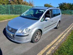 2008 - Volkswagen Touran Manual