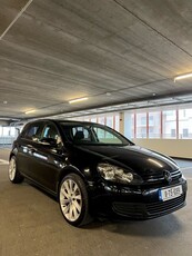 2011 - Volkswagen Golf Manual