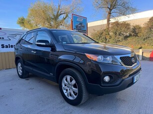 2012 - Kia Sorento Manual