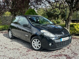 2012 - Renault Clio Manual