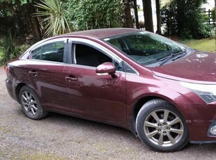 2012 - Toyota Avensis Manual