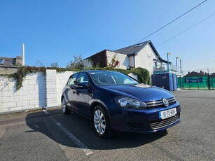 2012 - Volkswagen Golf Manual